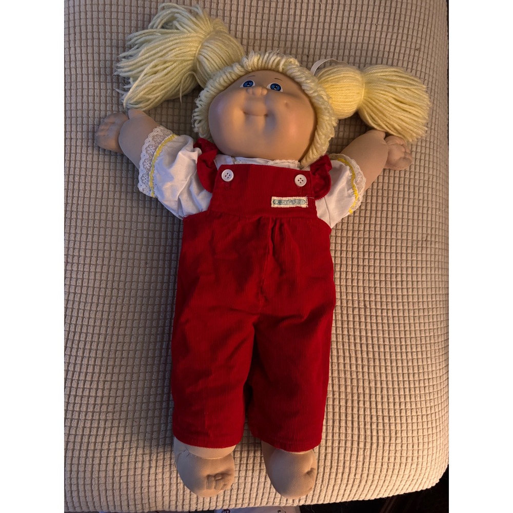 Vintage 1982 Cabbage Patch Kids Doll Coleco Blonde Yarn Hair Red Overalls
